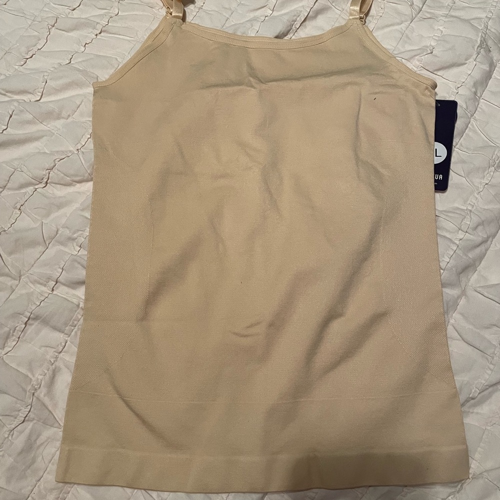 Nude Empetua scoop neck cami’s. All brand new with tags.